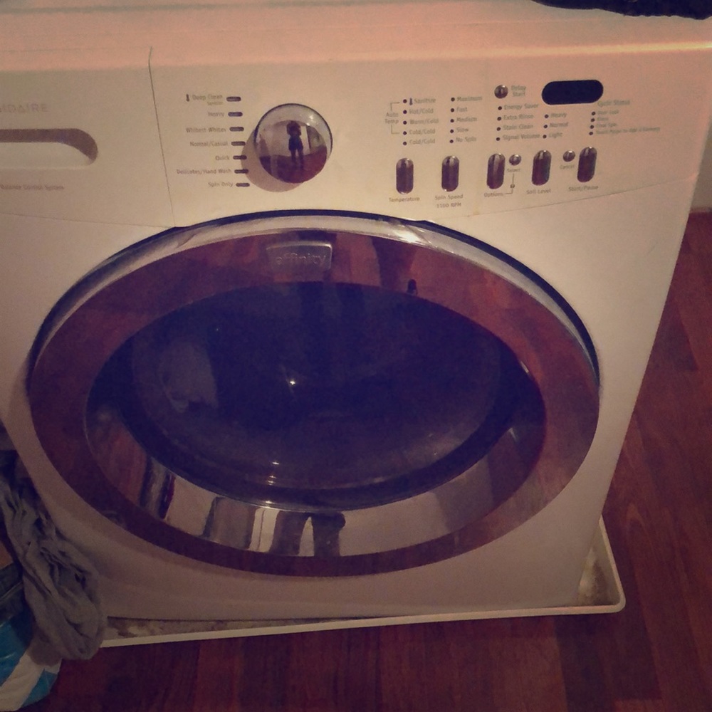 Frigidaire Affinity Washer